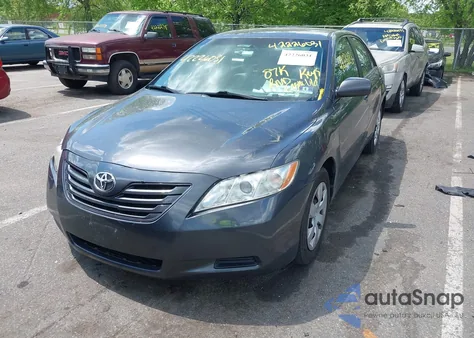 2009 Toyota Camry Le z USA, uszkodzony, nr VIN 4T1BE46K69U392414